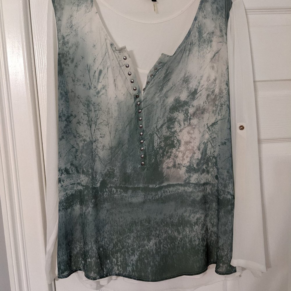 Lightweight Casual Blouse